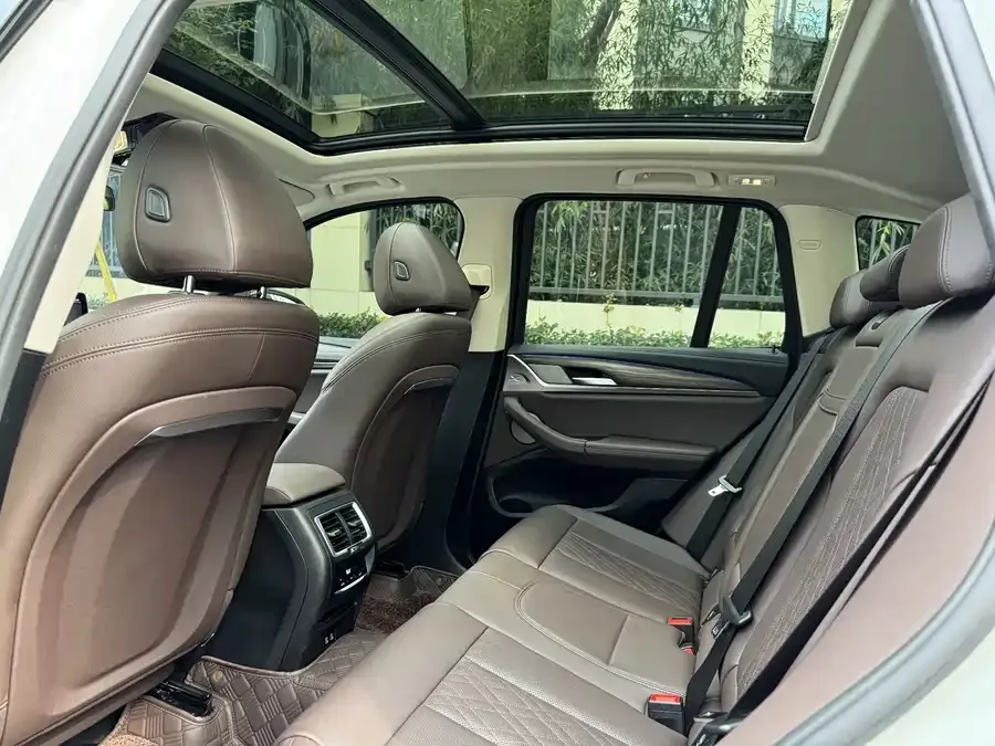BMW X3 2022 xDrive30i Advanced M Night Package 2023 — миниатюра 5