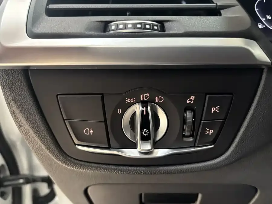 BMW X3 2023 xDrive30i Advanced M Night Package 2024 — миниатюра 4