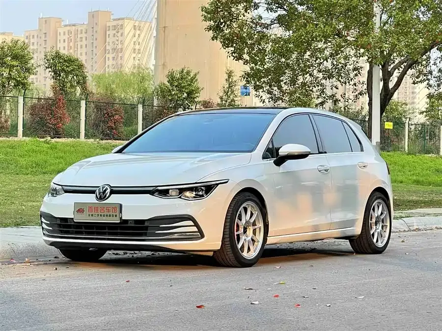 Volkswagen Golf 2022