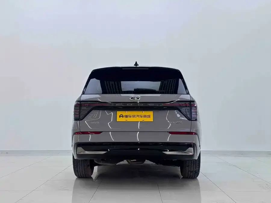Ford Edge 2023 Sharp L 2.0T EcoBoost 4WD 7-seater Ultimate Edition 2023 — миниатюра 3