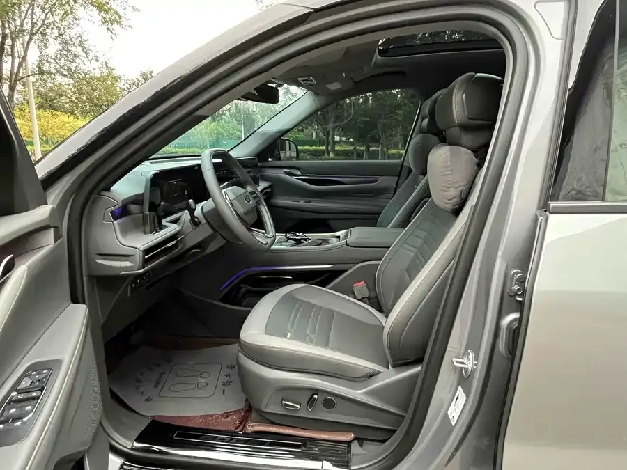 Ford Edge 2023 Sharp L 2.0T EcoBoost 4WD 7-seater Ultimate Edition 2024 — миниатюра 4