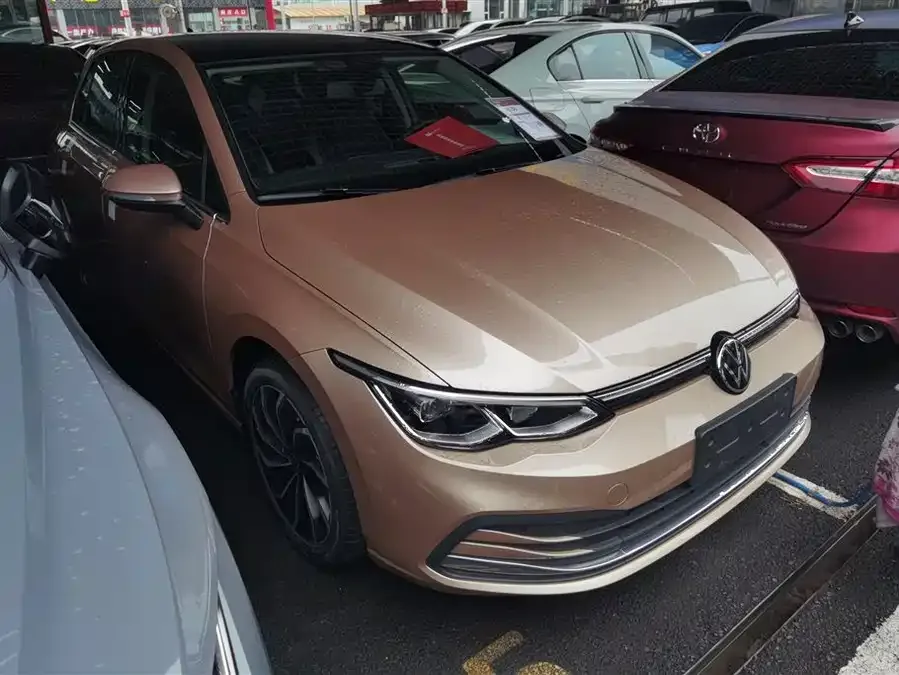 Volkswagen Golf 2023