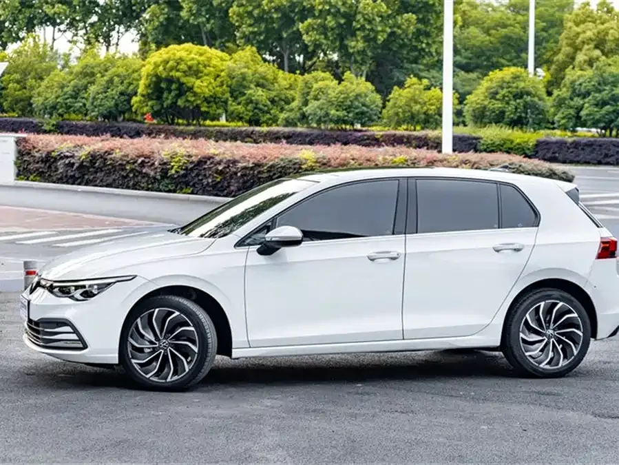 Volkswagen Golf Golf 2021 200TSI DSG Pro 2022 — миниатюра 2