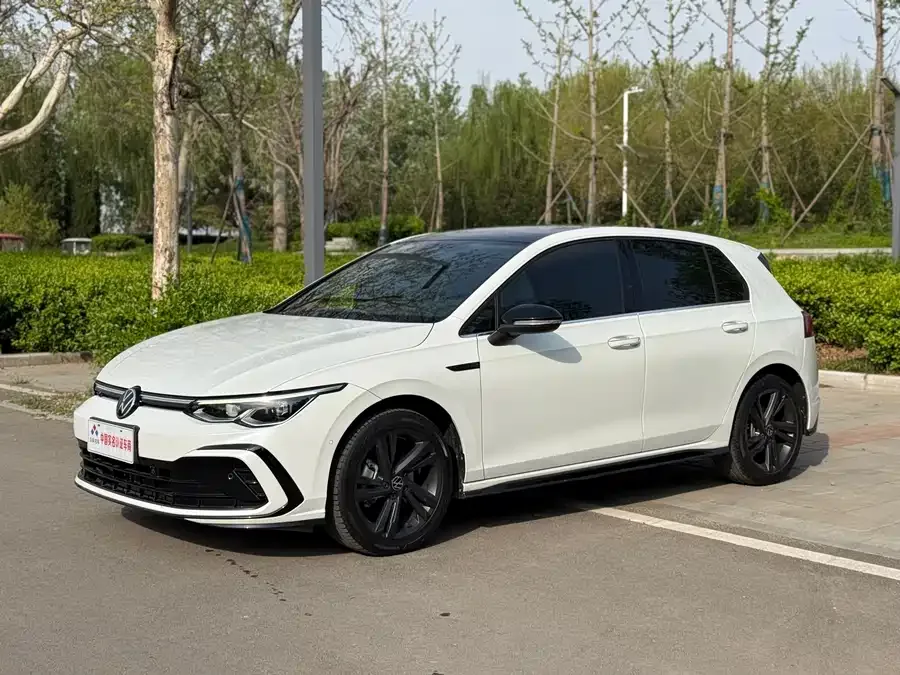 Volkswagen Golf 2022