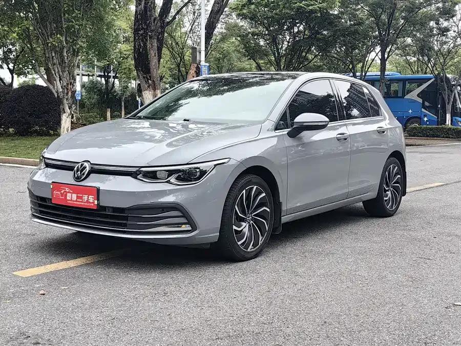 Volkswagen Golf 2022