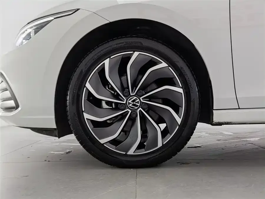 Volkswagen Golf Golf 2023 facelift 280TSI DSG Pro 2024 — миниатюра 5