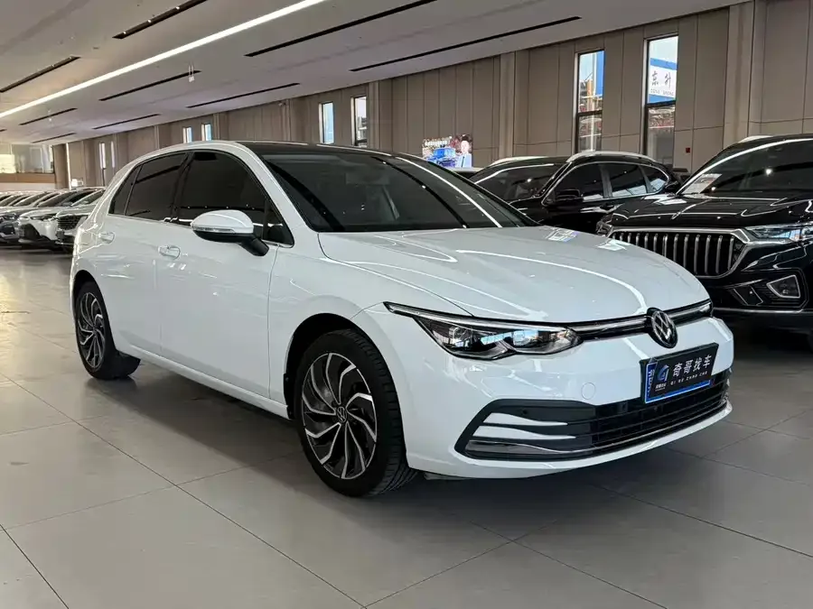 Volkswagen Golf 2022