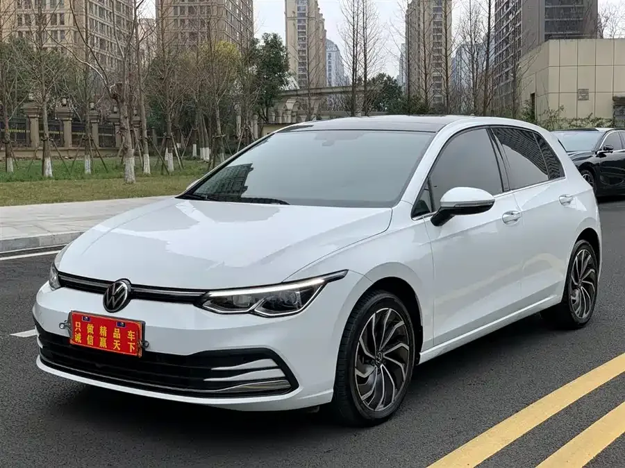 Volkswagen Golf 2023