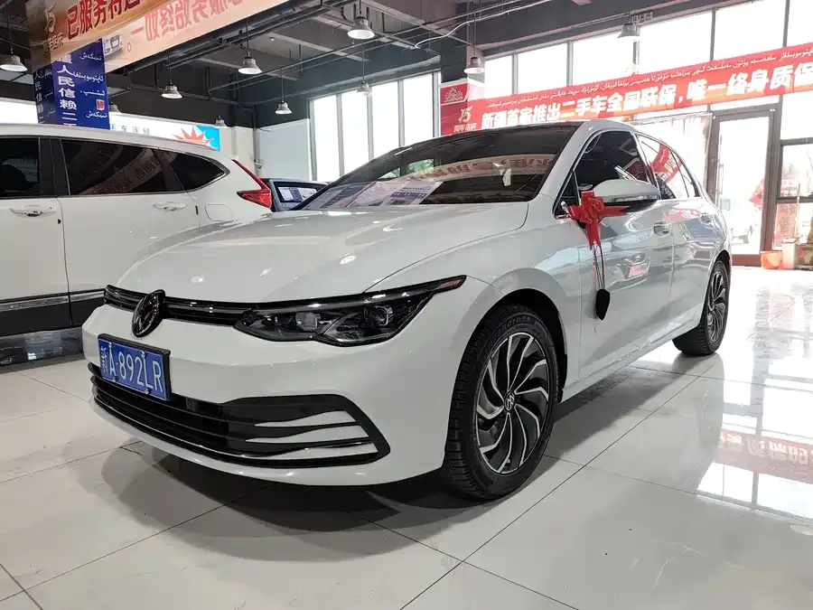 Volkswagen Golf 2022