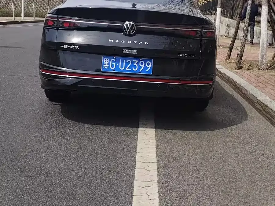 Volkswagen Magotan Magotan 2024 380TSI DSG Premium Edition Big Magotan Package 2024 — миниатюра 4