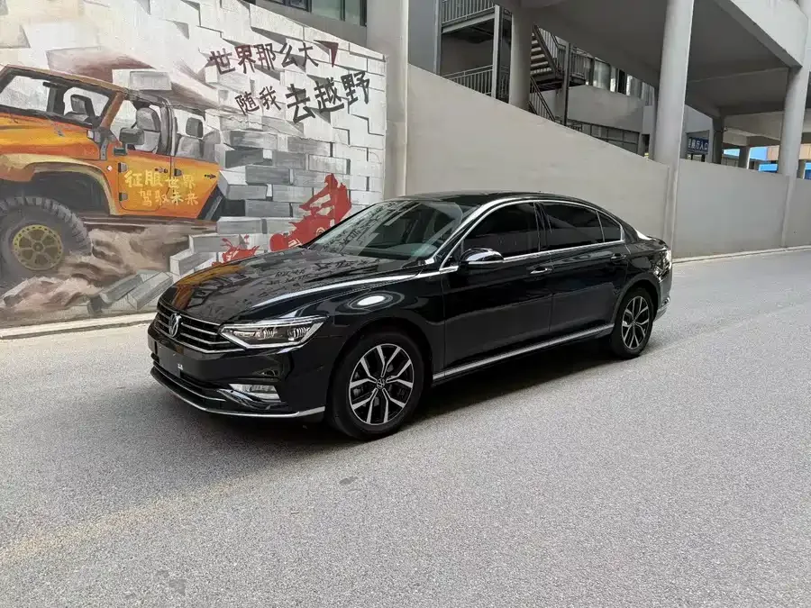 Volkswagen Magotan Magotan 2021 330TSI DSG 30th Anniversary Edition 2022 — фото 1, купить с доставкой в Москву