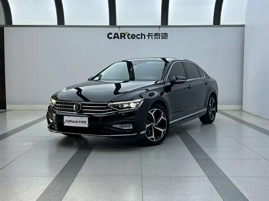 Volkswagen Magotan 2024