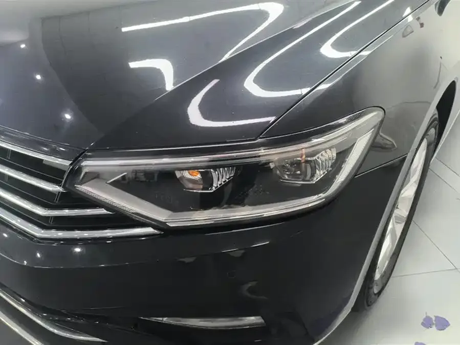 Volkswagen Magotan Magotan 2020 280TSI DSG Comfort Edition 2022 — миниатюра 2
