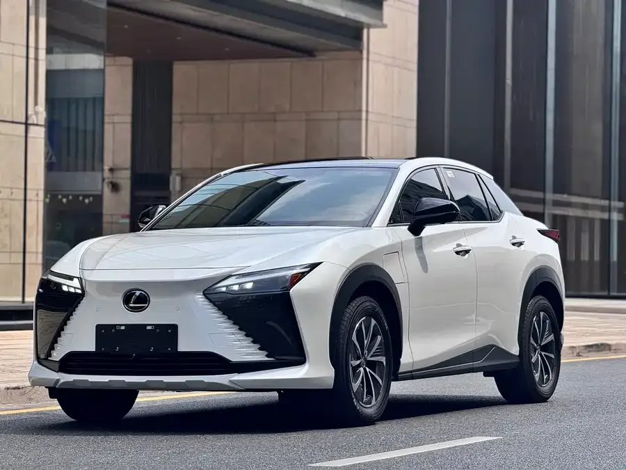 Lexus RZ 2023 450e 4WD Enjoy Edition 2024 — фото 1, купить с доставкой в Москву