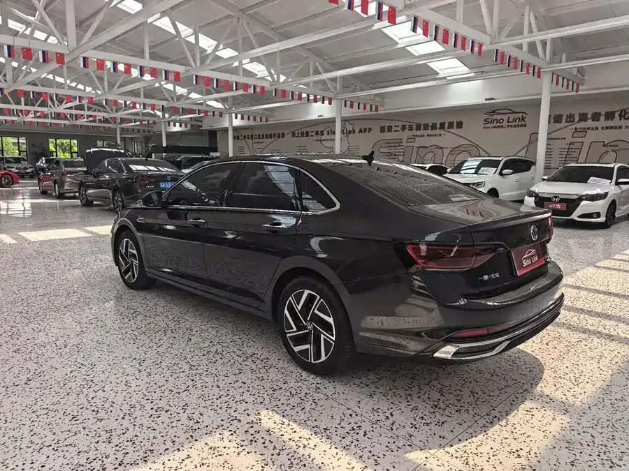 Volkswagen Sagitar 2023 Sagitar 280TSI DSG Beyond Edition 2023 — миниатюра 2