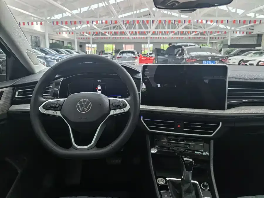 Volkswagen Sagitar 2023 Sagitar 280TSI DSG Beyond Edition 2023 — миниатюра 4