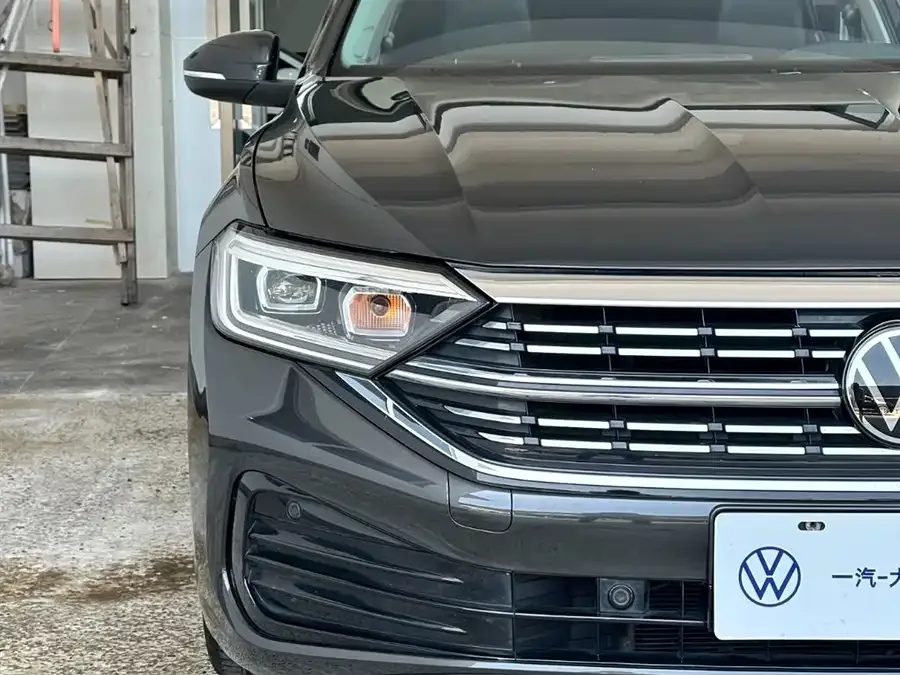Volkswagen Sagitar 2023 Sagitar 300TSI DSG Beyond Edition 2023 — миниатюра 4