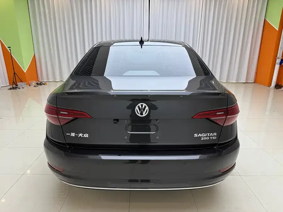 Volkswagen Sagitar 2021 Sagitar 280TSI DSG Beyond Edition 2022 — миниатюра 2