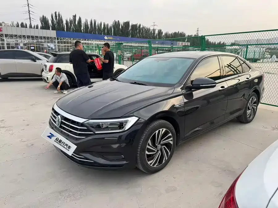 Volkswagen Sagitar 2022