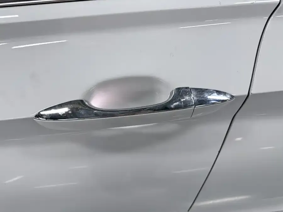 Volkswagen Sagitar 2023 Sagitar 300TSI DSG Excellence Edition 2023 — миниатюра 2