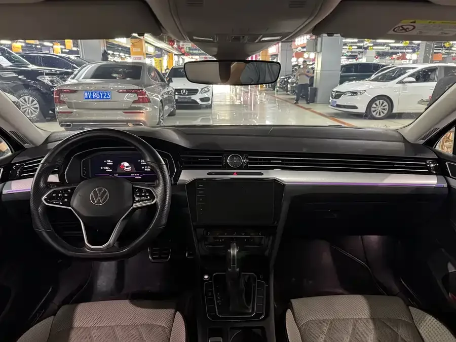 Volkswagen Magotan Magotan 2023 2 million commemorative edition 330TSI DSG luxury model 2022 — миниатюра 5