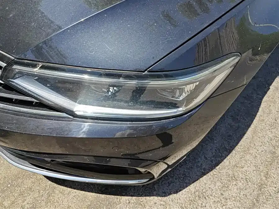 Volkswagen Magotan Magotan 2023 2 million commemorative edition 330TSI DSG luxury model 2023 — миниатюра 5