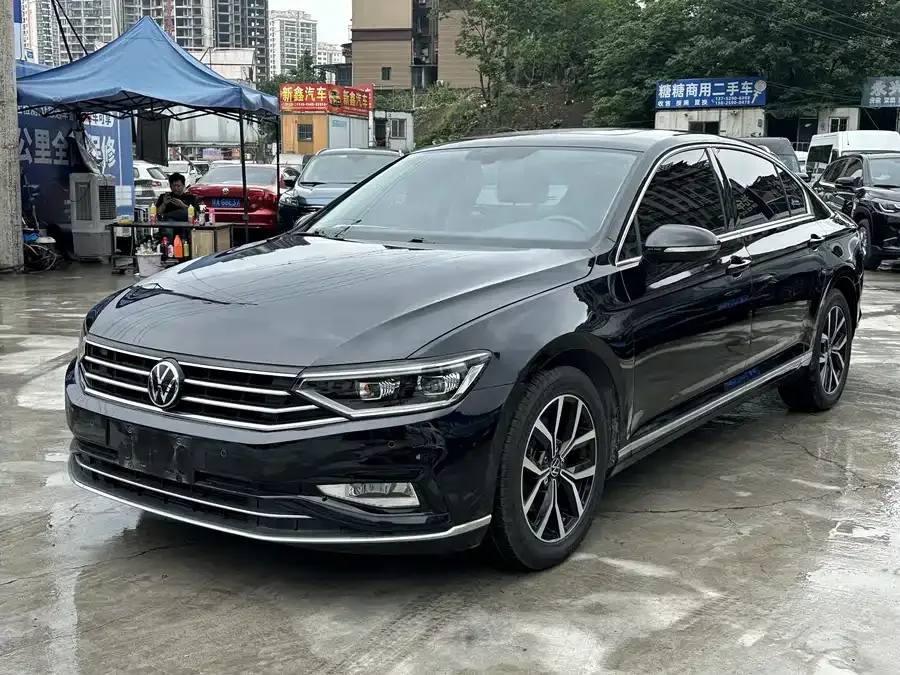 Volkswagen Magotan Magotan 2020 330TSI DSG Leading Edition 2022 — фото 1, купить с доставкой в Москву