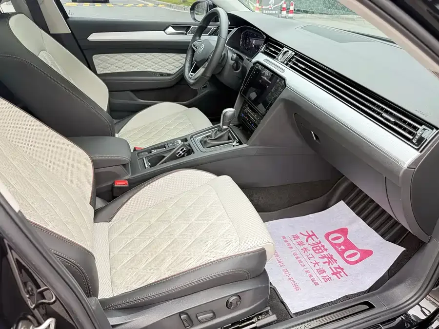 Volkswagen Magotan Magotan 2023 2 million commemorative edition 330TSI DSG luxury model 2023 — миниатюра 2