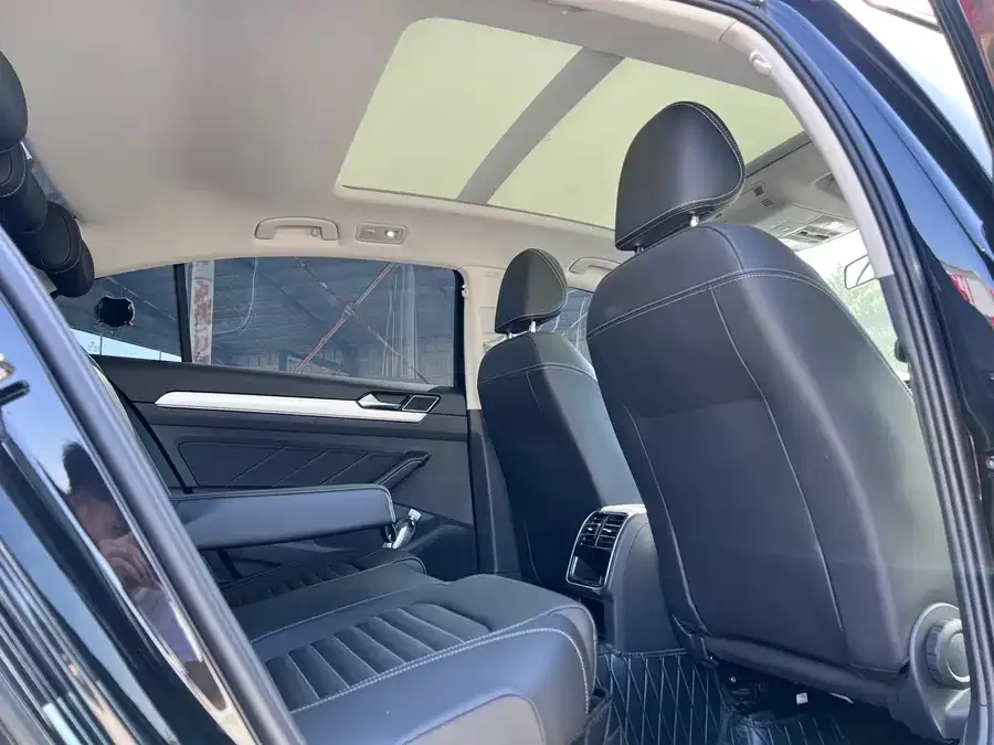 Volkswagen Magotan Magotan 2025 Public Edition 280TSI DSG Comfort Edition 2025 — миниатюра 4