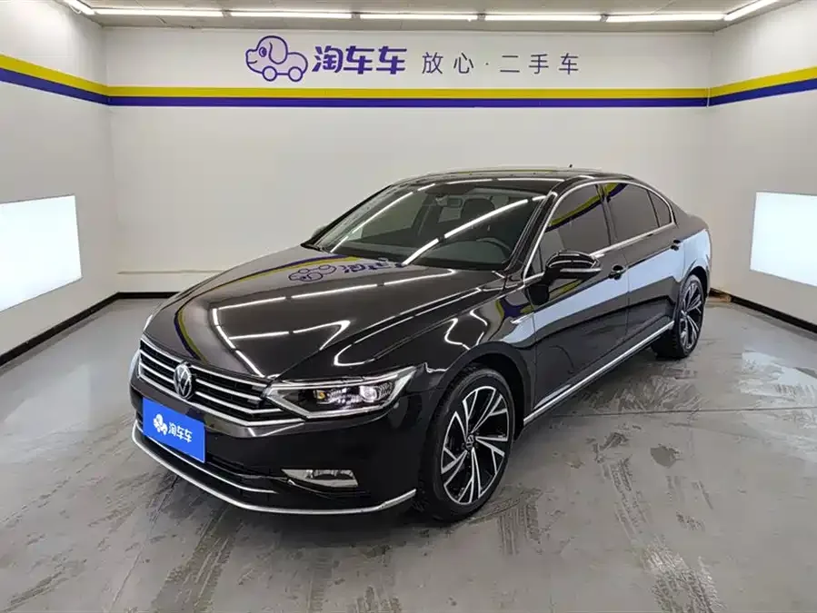 Volkswagen Magotan Magotan 2020 330TSI DSG Luxury Edition 2022 — фото 1, купить с доставкой в Москву