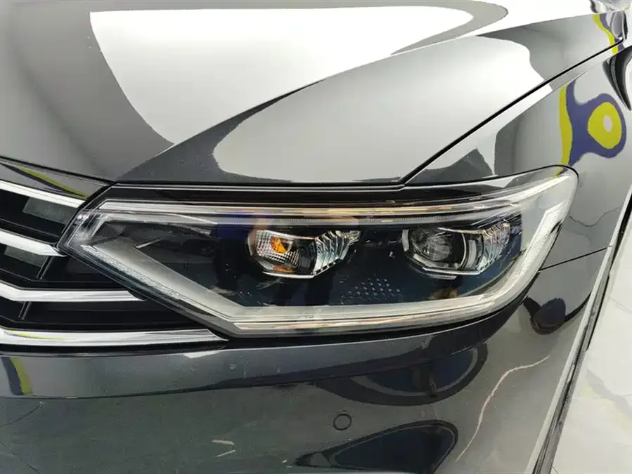 Volkswagen Magotan Magotan 2020 330TSI DSG Leading Edition 2022 — миниатюра 2