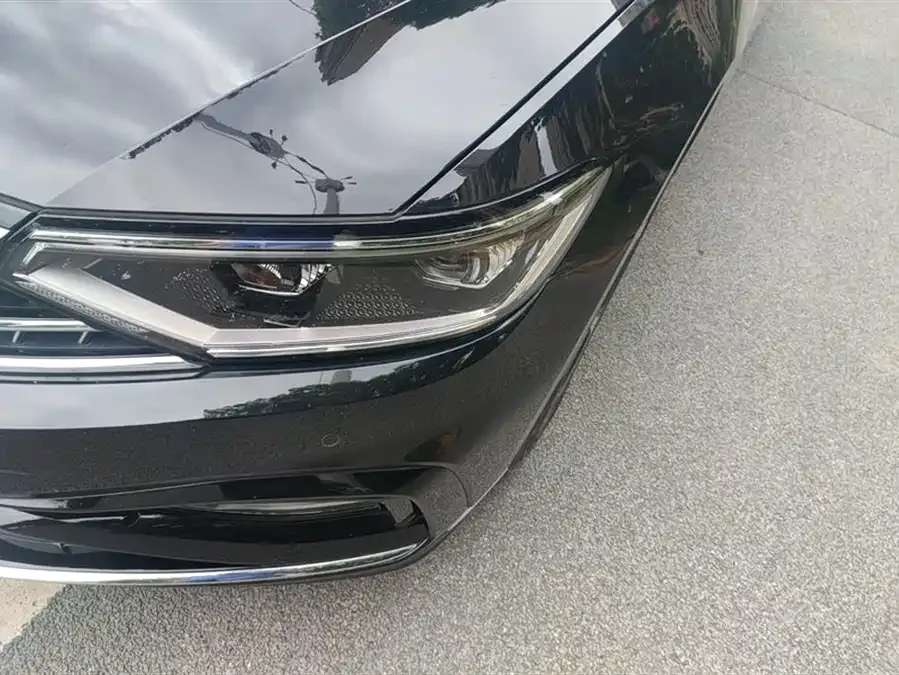 Volkswagen Magotan Magotan 2023 2 million commemorative edition 330TSI DSG leading model 2024 — миниатюра 5