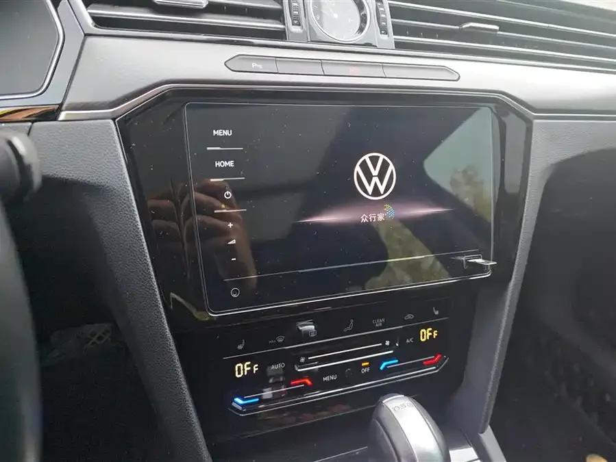Volkswagen Magotan Magotan 2020 330TSI DSG Leading Edition 2022 — миниатюра 4