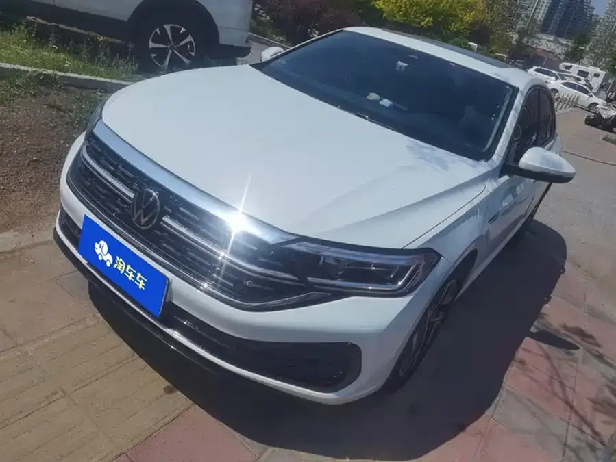 Volkswagen Sagitar 2025
