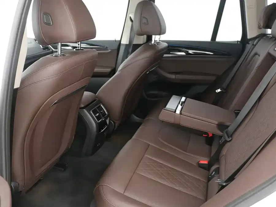 BMW iX3 2023 leading model 2023 — миниатюра 3