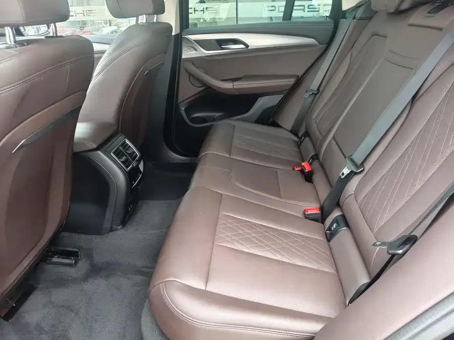 BMW iX3 2024 innovative model 2024 — миниатюра 3
