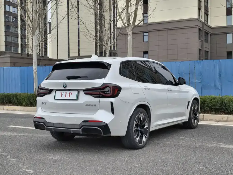 BMW iX3 2024 innovative model 2024 — миниатюра 3