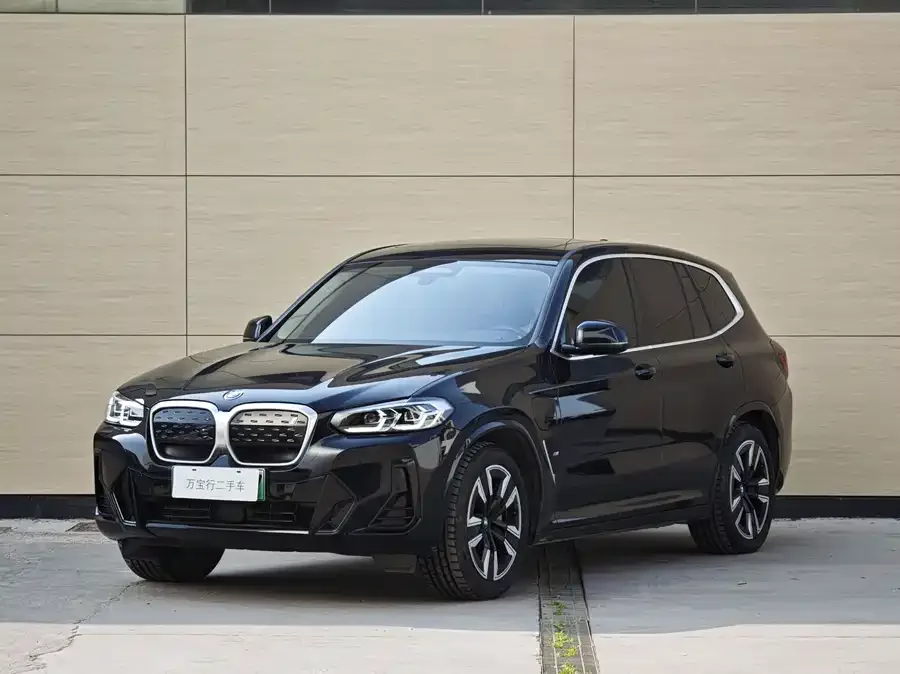 BMW iX3 2024