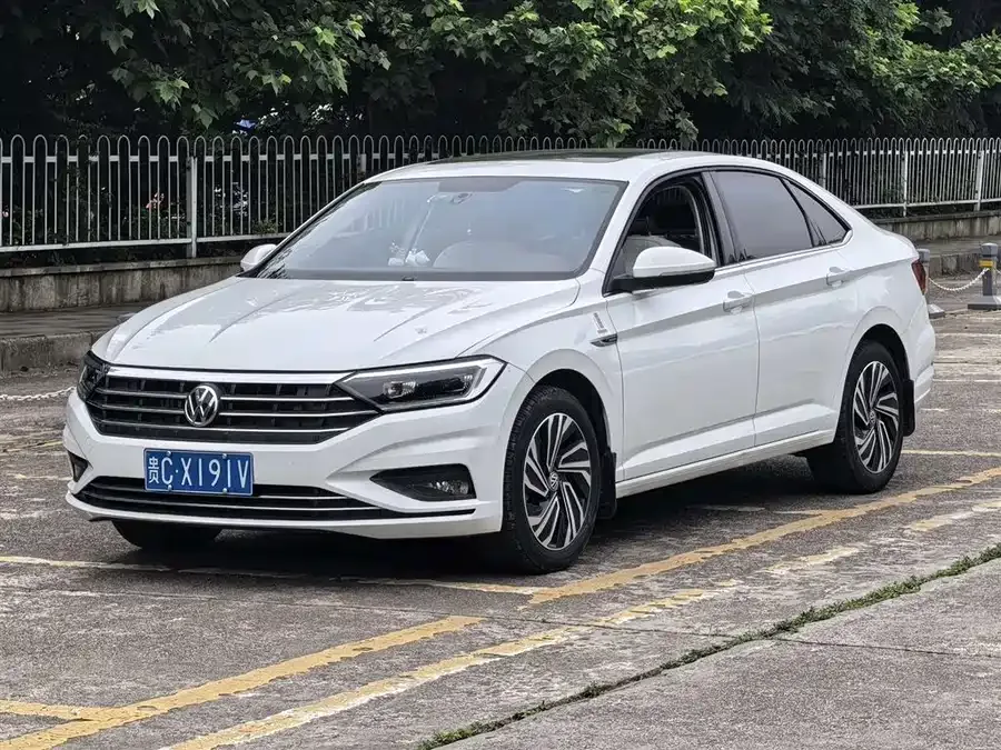 Volkswagen Sagitar 2022