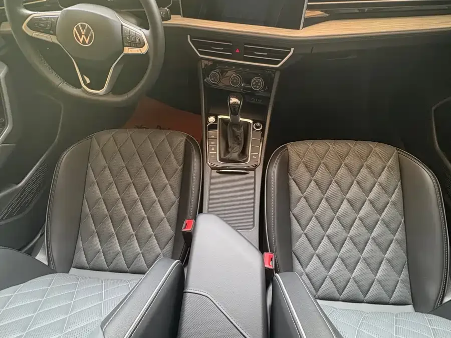 Volkswagen Sagitar 2024 Sagitar 300TSI DSG Beyond Edition 2024 — миниатюра 4