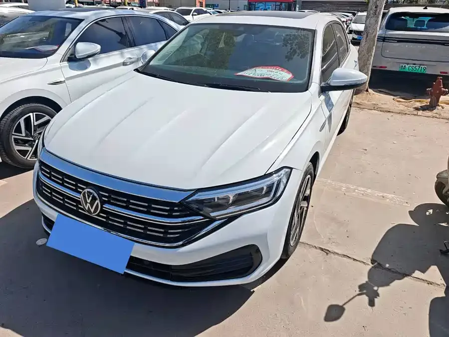 Volkswagen Sagitar 2025