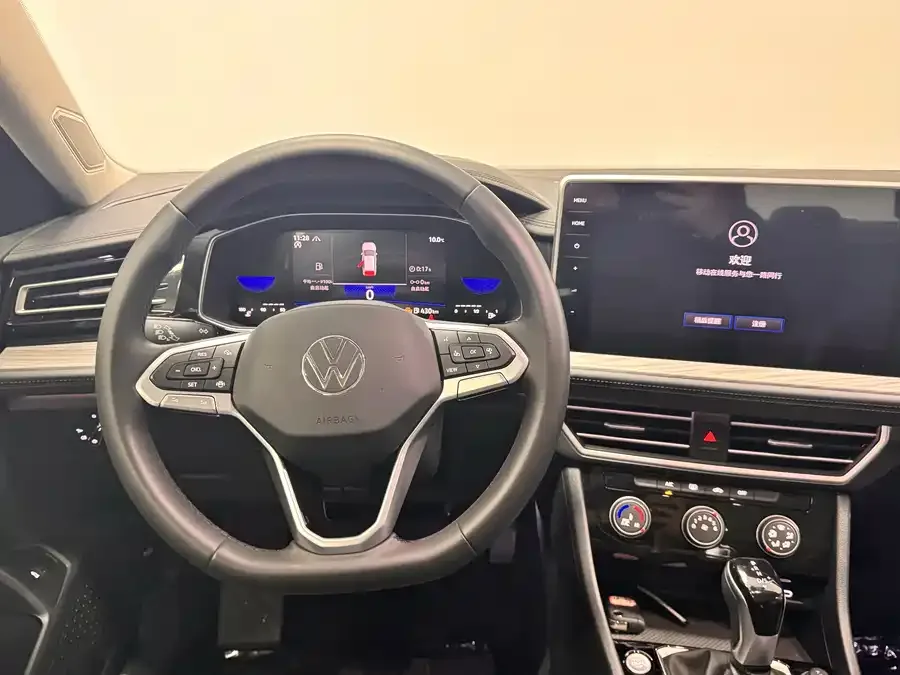 Volkswagen Sagitar 2024 Sagitar 300TSI DSG Beyond Edition 2024 — миниатюра 3