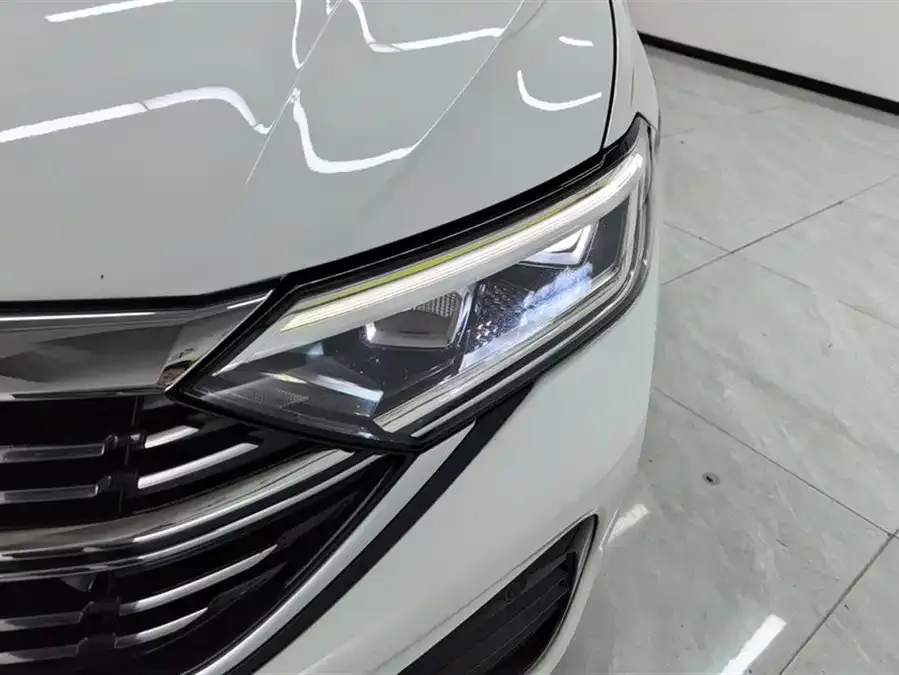 Volkswagen Sagitar 2023 Sagitar 200TSI DSG Beyond Edition 2023 — миниатюра 2