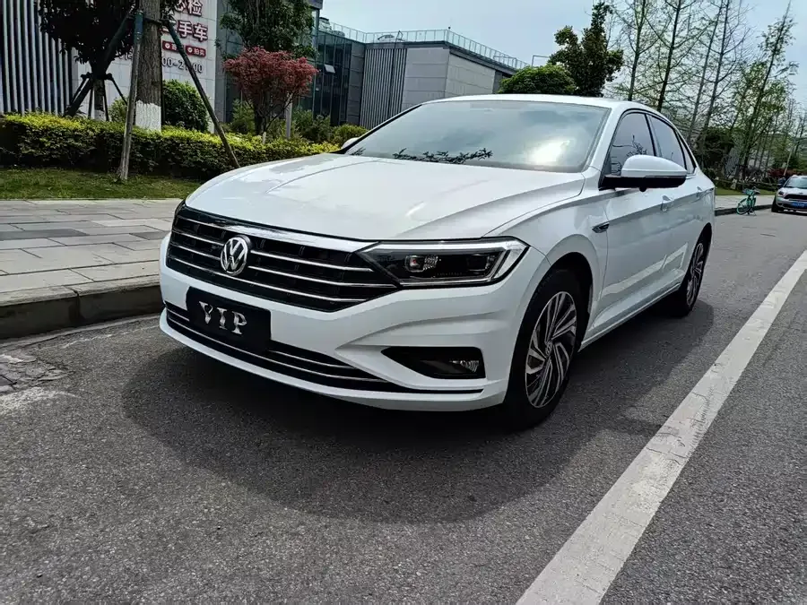 Volkswagen Sagitar 2022