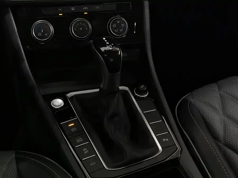 Volkswagen Sagitar 2024 Sagitar 300TSI DSG Beyond Edition 2024 — миниатюра 4