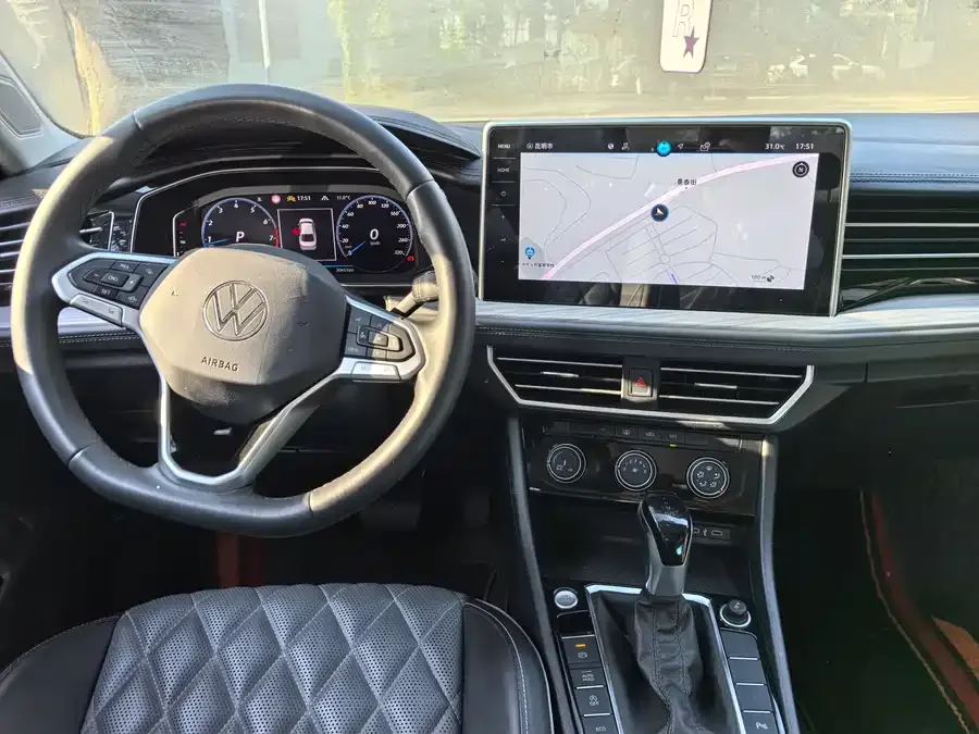 Volkswagen Sagitar 2024 Sagitar 300TSI DSG Beyond Edition 2024 — миниатюра 3