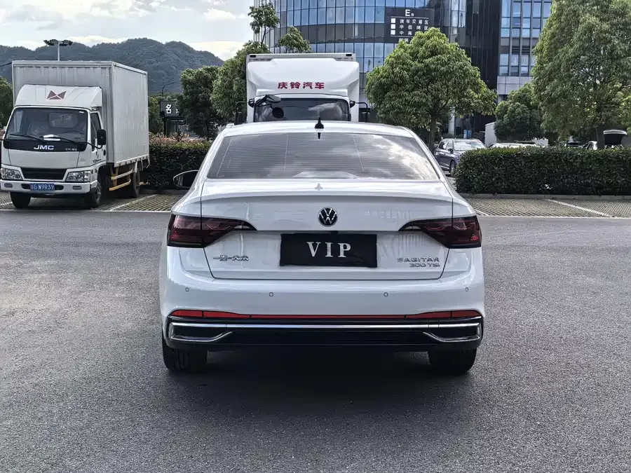 Volkswagen Sagitar 2023 Sagitar 300TSI DSG Beyond Edition 2023 — миниатюра 2