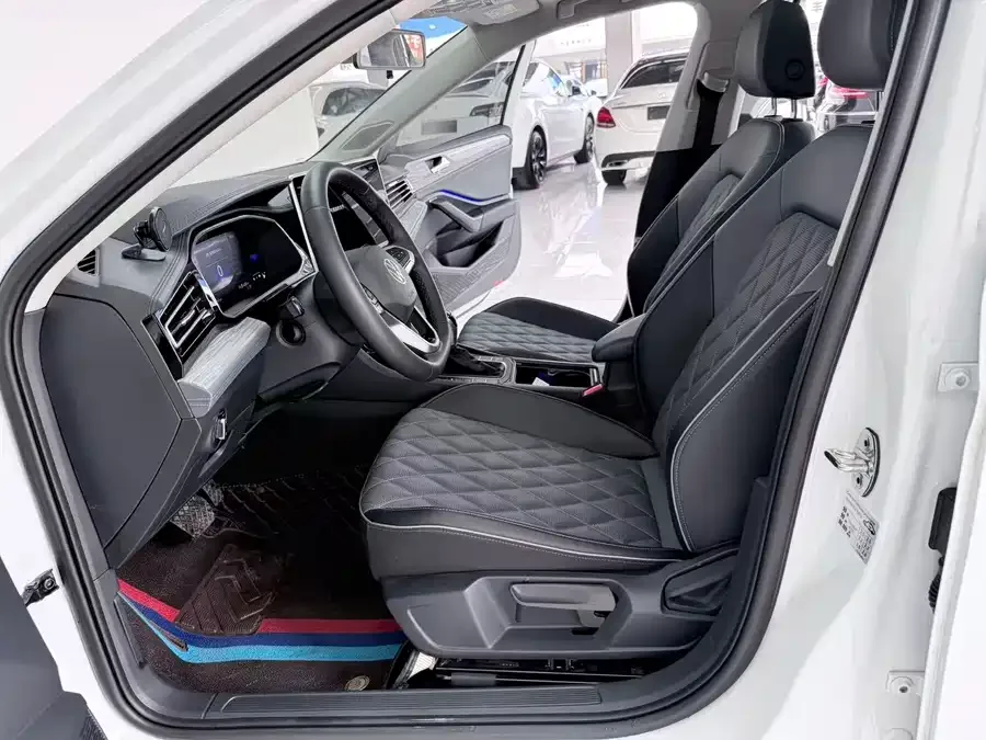 Volkswagen Sagitar 2023 Sagitar 300TSI DSG Beyond Edition 2023 — миниатюра 4