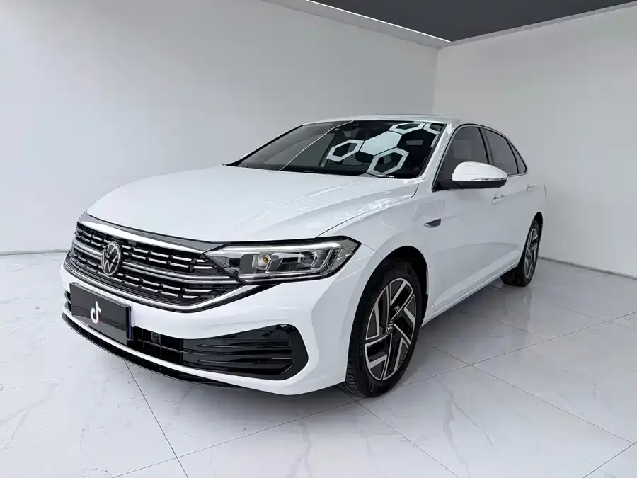 Volkswagen Sagitar 2023