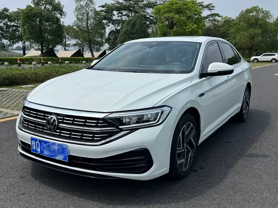 Volkswagen Sagitar 2023